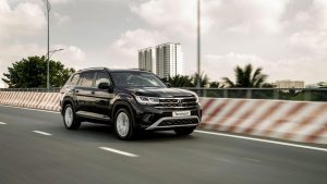 Volkswagen Teramont sở hữu động cơ tăng áp TSI kết hợp khung gầm chắc chắn, mang đến khả năng vận hành mạnh mẽ, ổn định và phù hợp cho cả đô thị lẫn những hành trình đường dài
