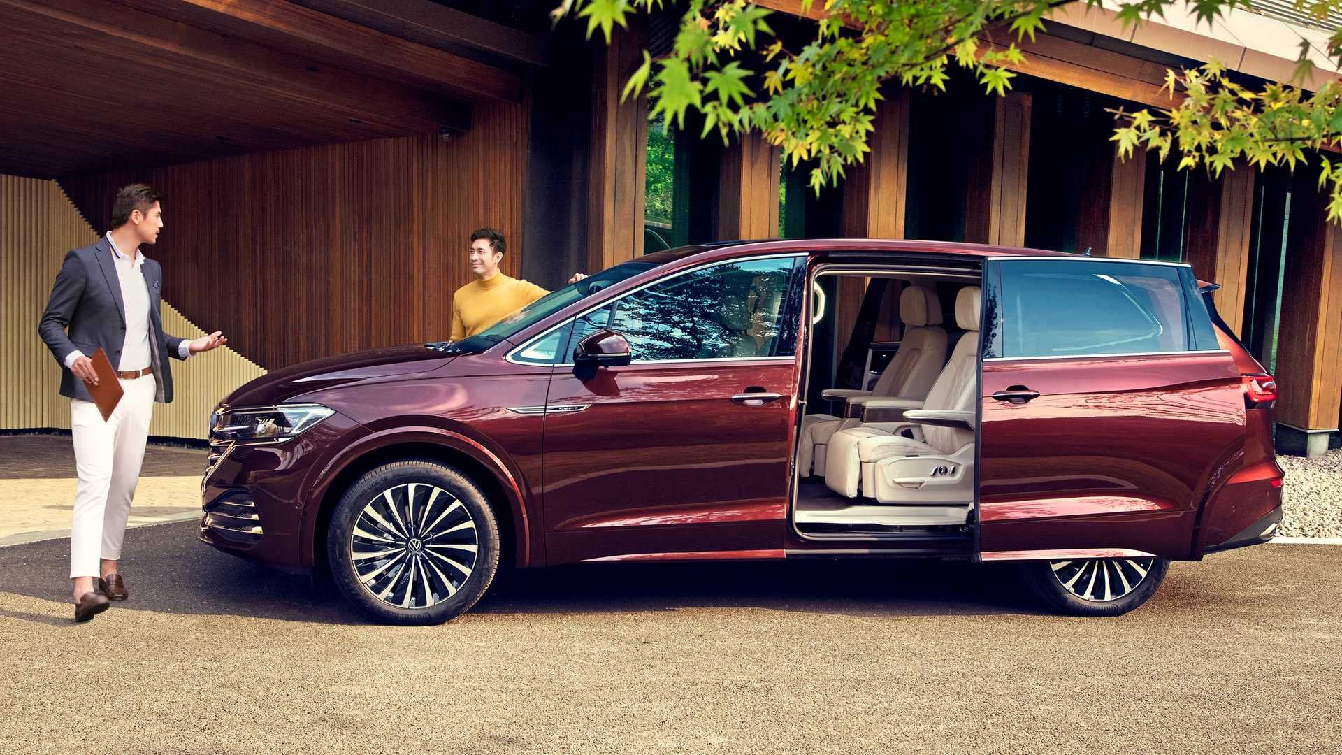 Volkswagen Viloran MPV 7 chỗ sang trọng